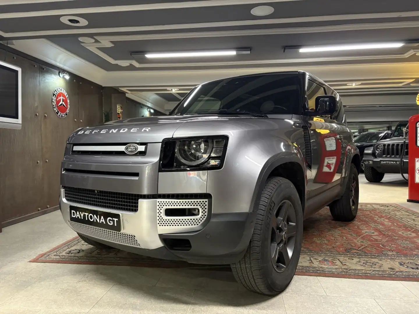 Land Rover Defender 90 3.0D l6 MHEV HSE AWD Aut. 250 Gris - 1