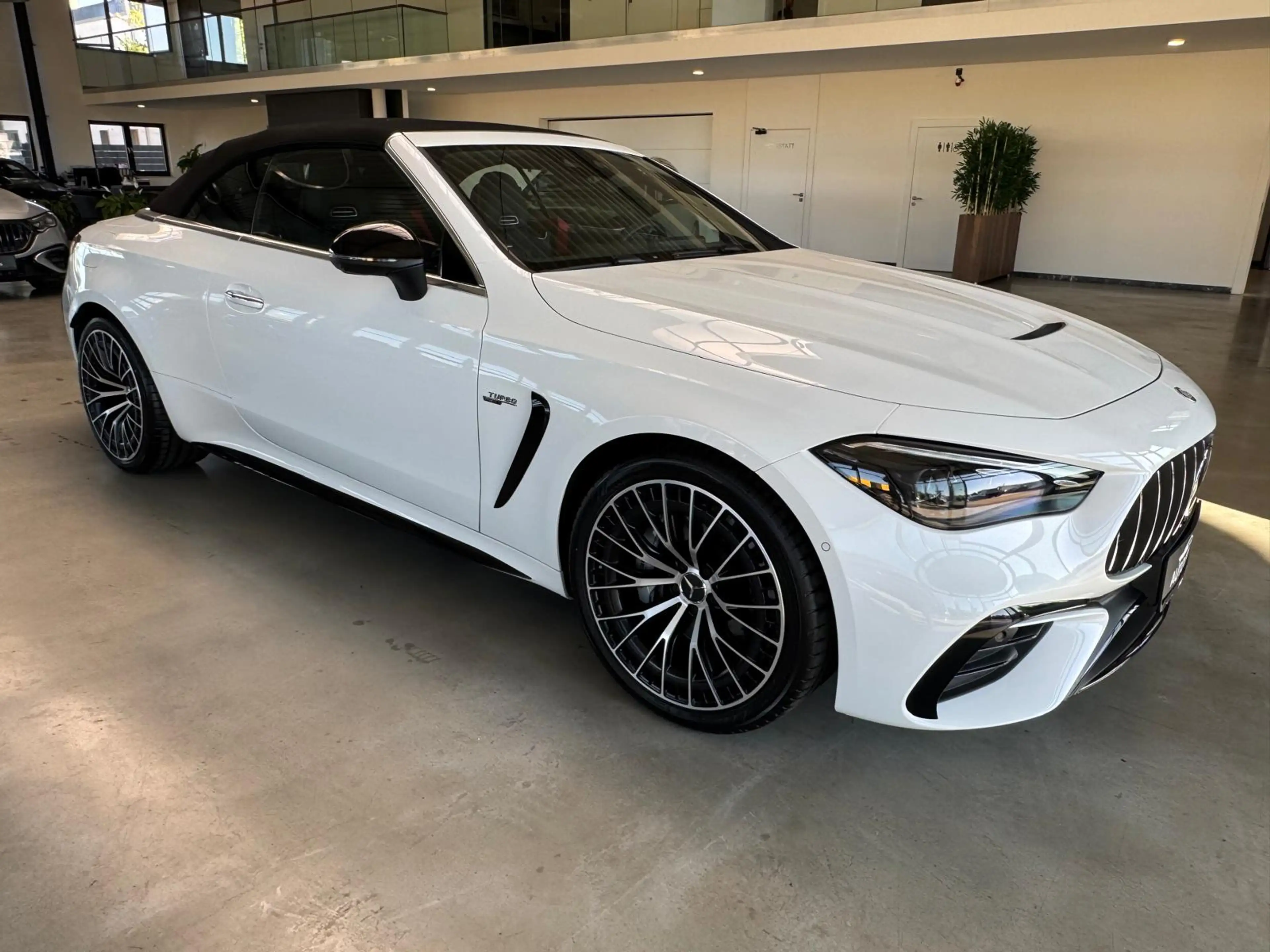 Mercedes-Benz CLE 53 AMG AMG PREMIUM CLE 53 4M DISTRONIC 20´´ — photo 3