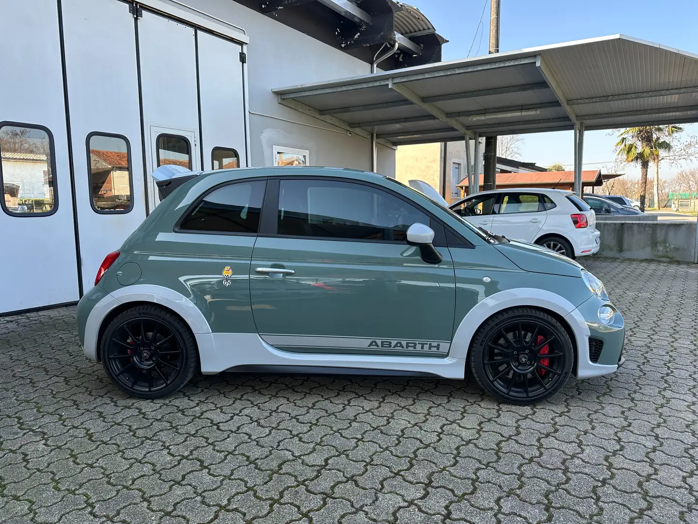 Abarth 695 695 1.4 t-jet 70th 180cv 70 ANNIVERSARIO - 2