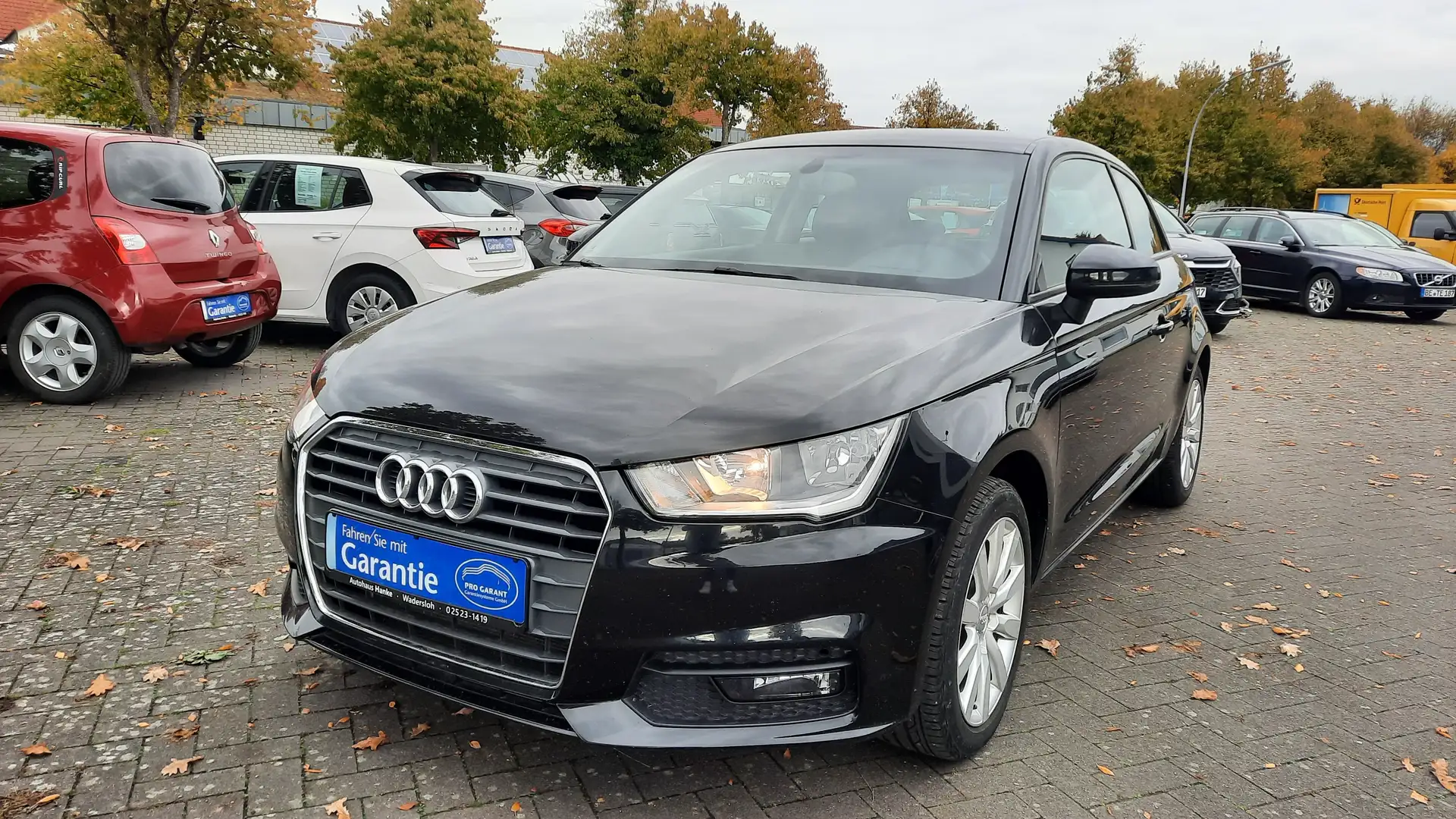 Audi A1 sport  *EINPARKHILFE/SITZHEIZUNG/NAVI* Schwarz - 1