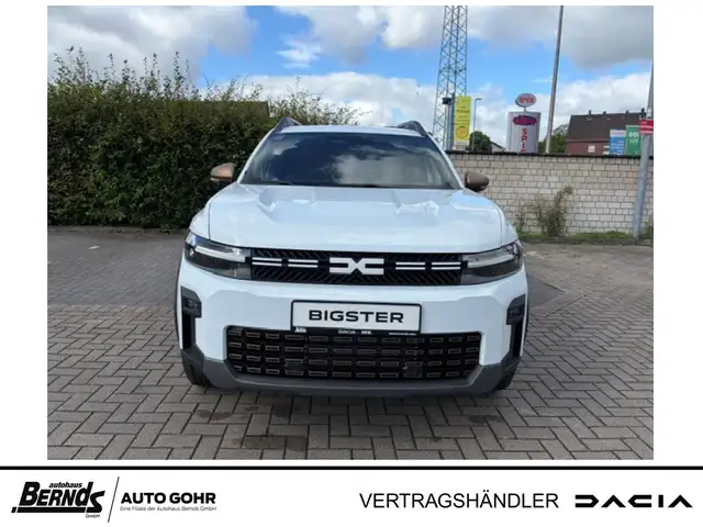 Dacia Bigster view 2