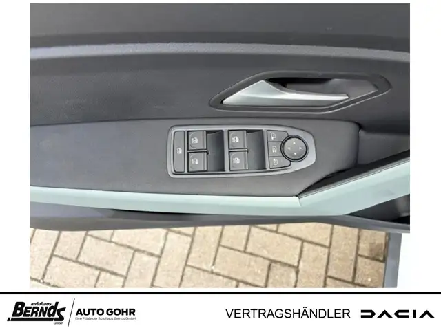 Dacia Bigster view 9