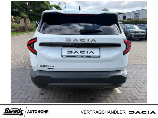 Dacia Bigster view 4