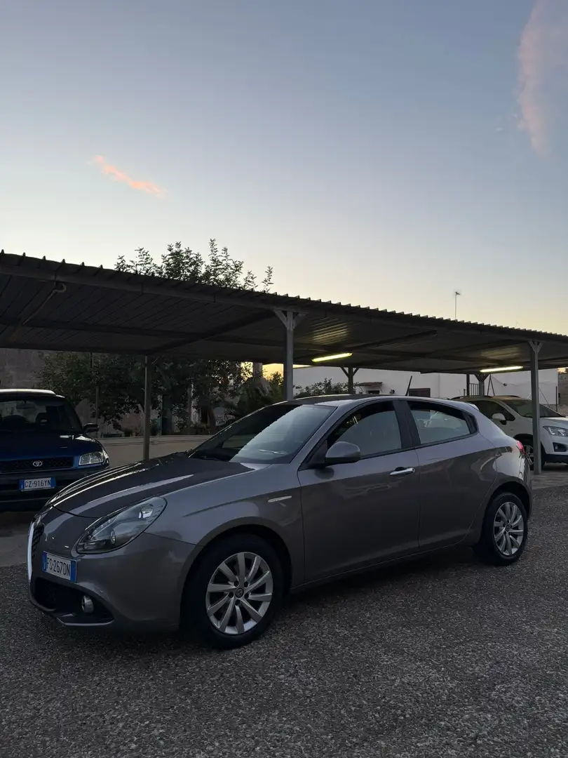 Alfa Romeo Giulietta 1.6 jtdm Progression 120cv Grigio - 2