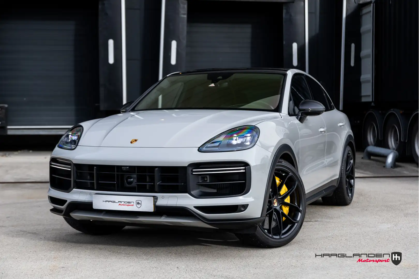 Porsche Cayenne Coupé 4.0 Turbo GT NL AUTO Gris - 1