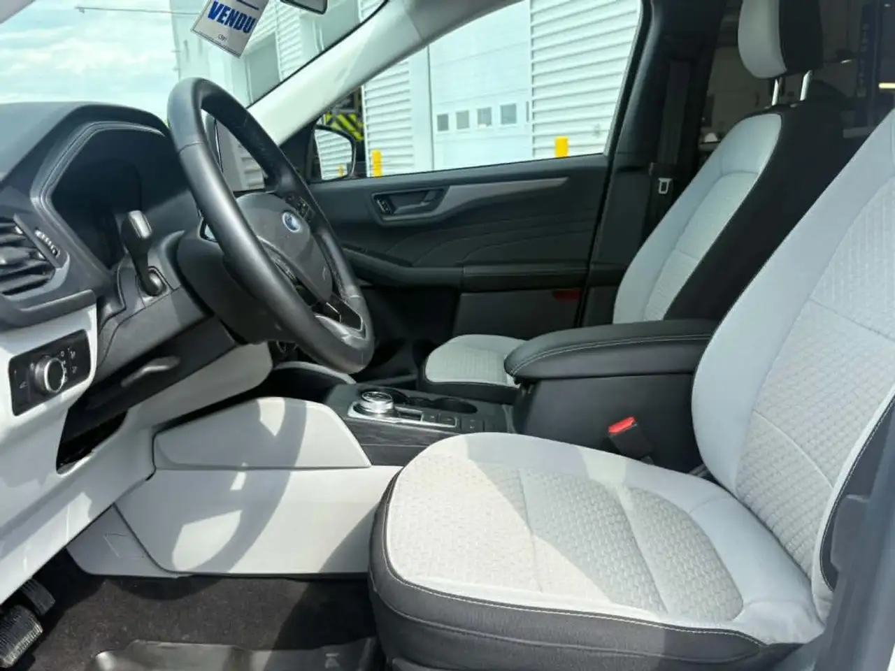 Ford Escape снимка Ford Escape