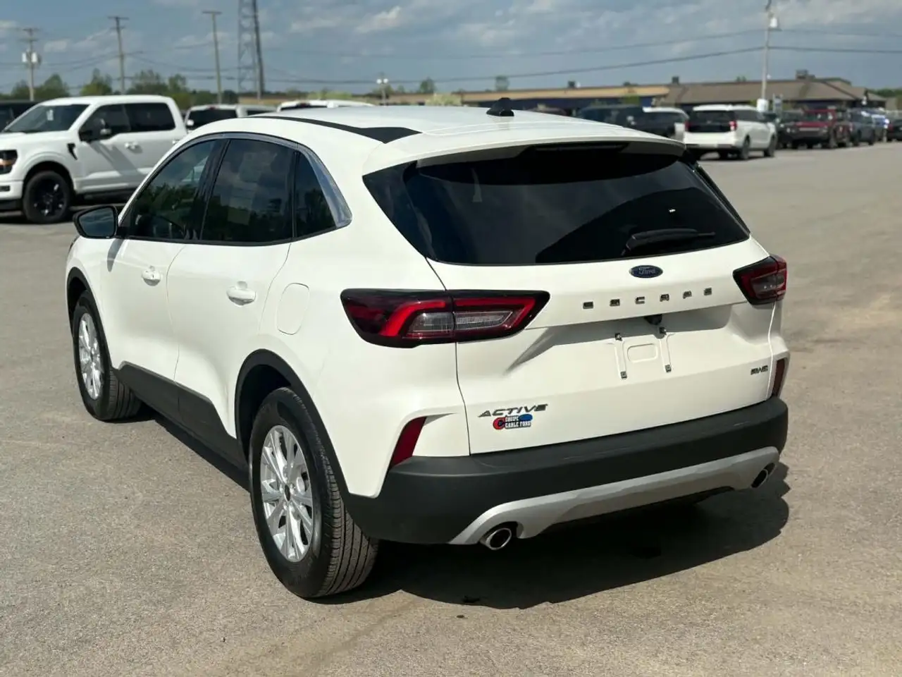Ford Escape снимка Ford Escape