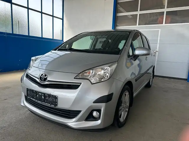 Toyota Verso-S Club / Kamera / Navi / 2.Hand