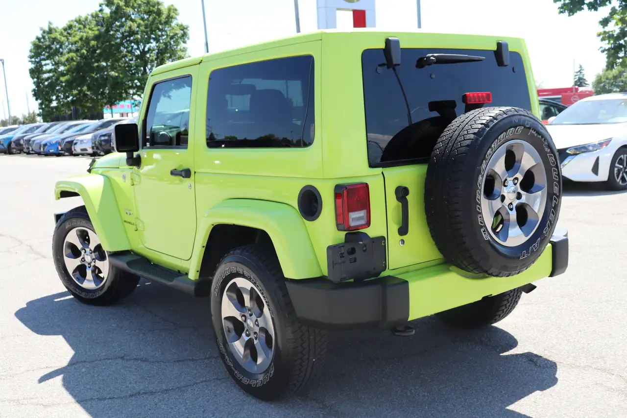 Jeep Wrangler снимка Jeep Wrangler