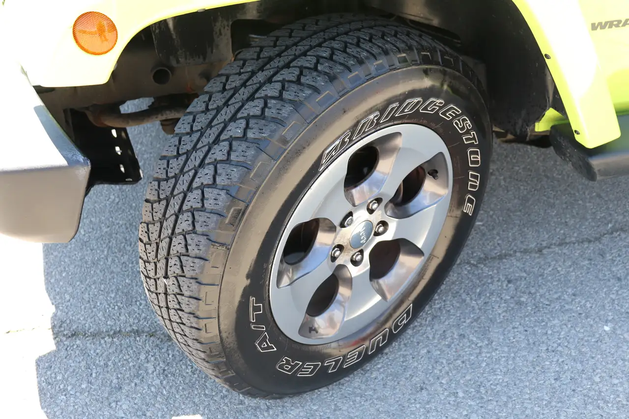 Jeep Wrangler снимка Jeep Wrangler