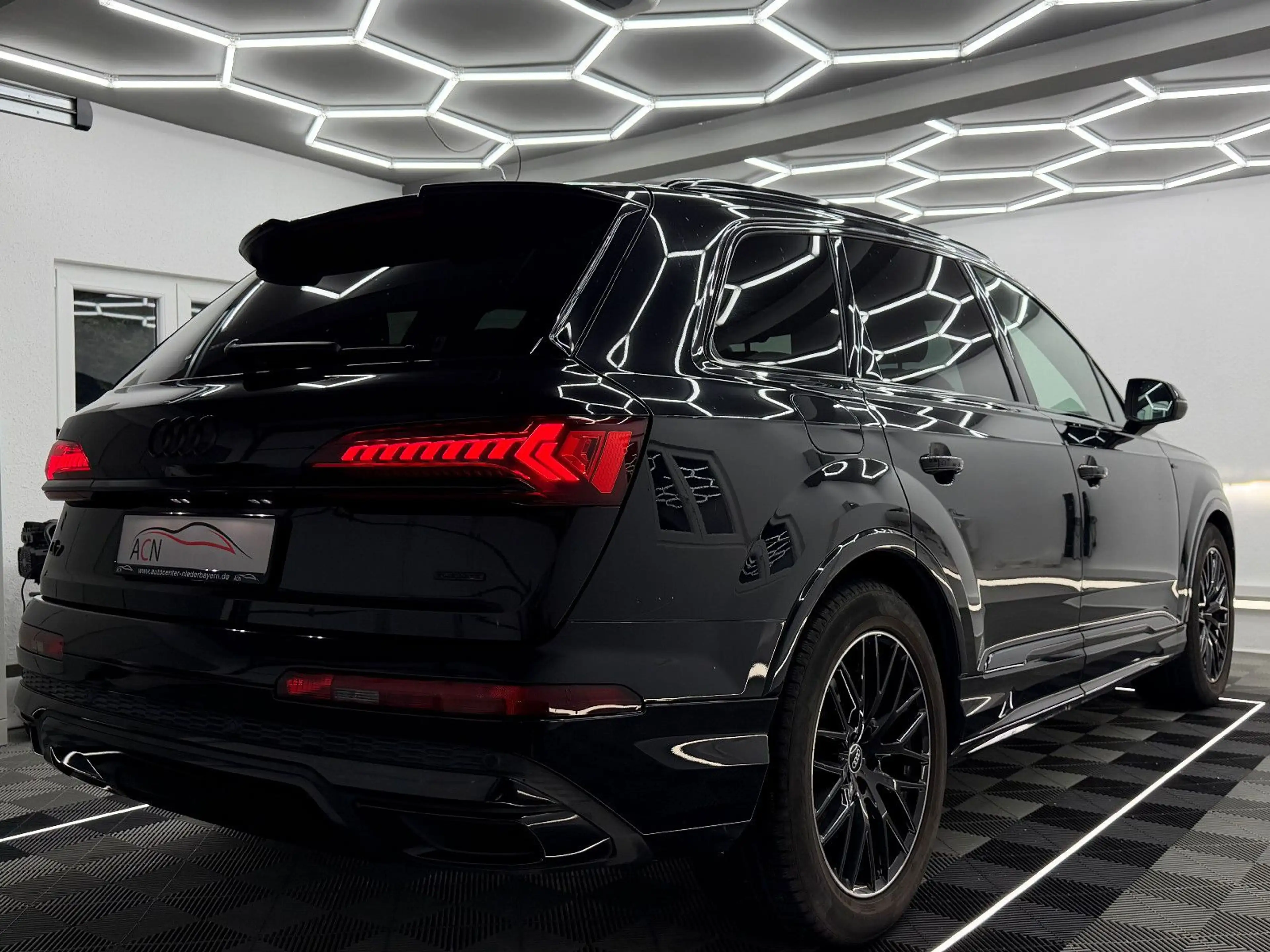 Audi Q7 50 TDI Quattro S LINE/BOSE/MEMORY/HuD/7-SITZE — photo 10