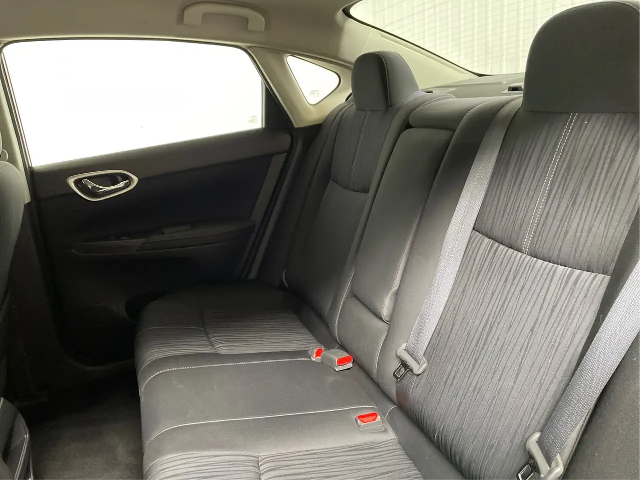 Nissan Sentra photo Nissan Sentra