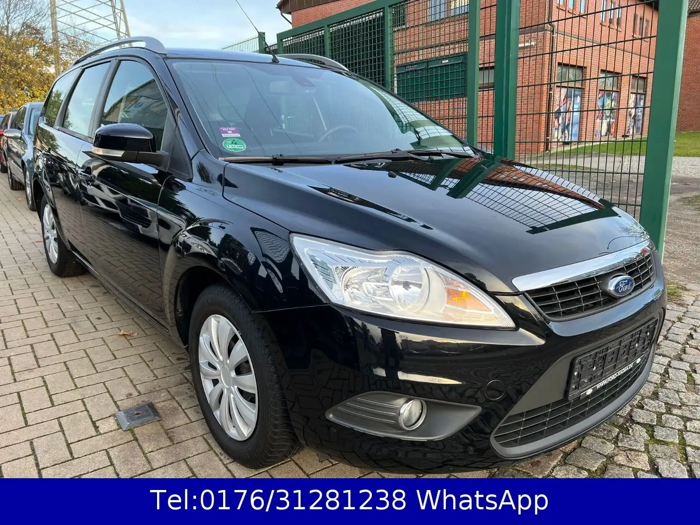 Ford Focus Turnier 1.6 !!  Klima !! Tüv-Neu !! 98TKM Schwarz - 1