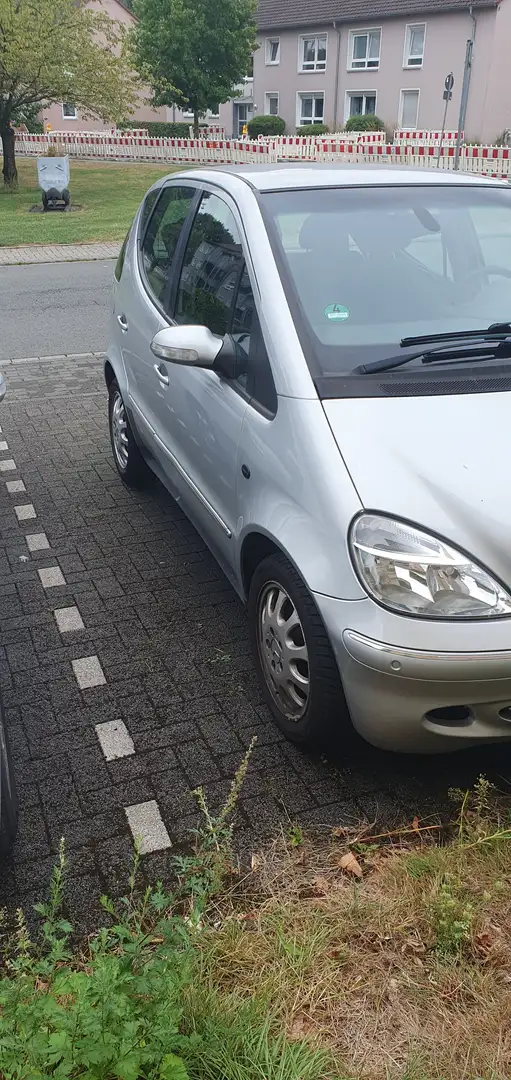 Mercedes-Benz A 140 A 140 L Elegance Srebrny - 2