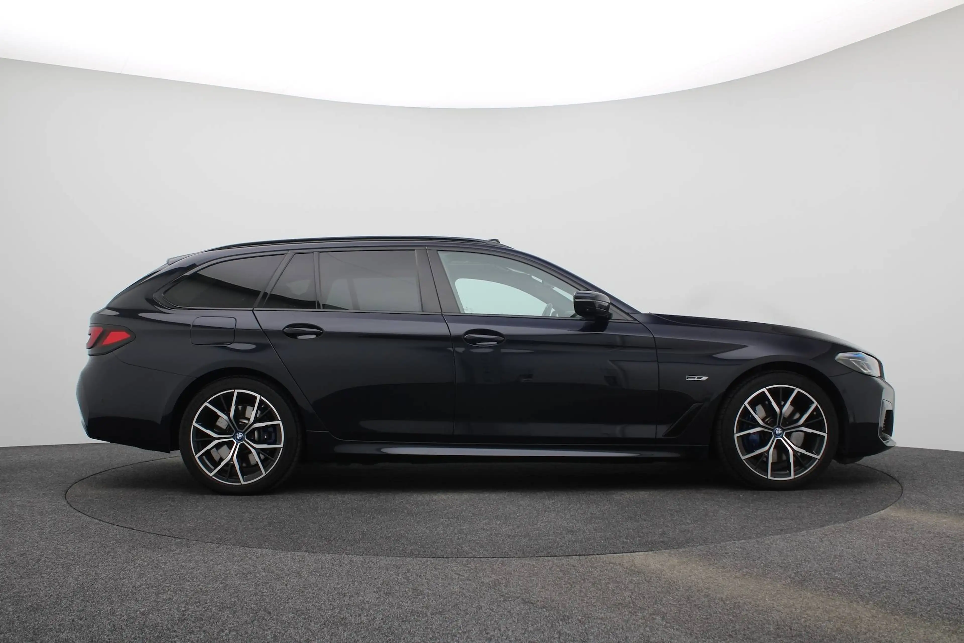 BMW 530 530e X-Drive, High Exe, M-Pakket, Pano, HUD, Individual leer, In Nieuwstaat!!! — photo 6