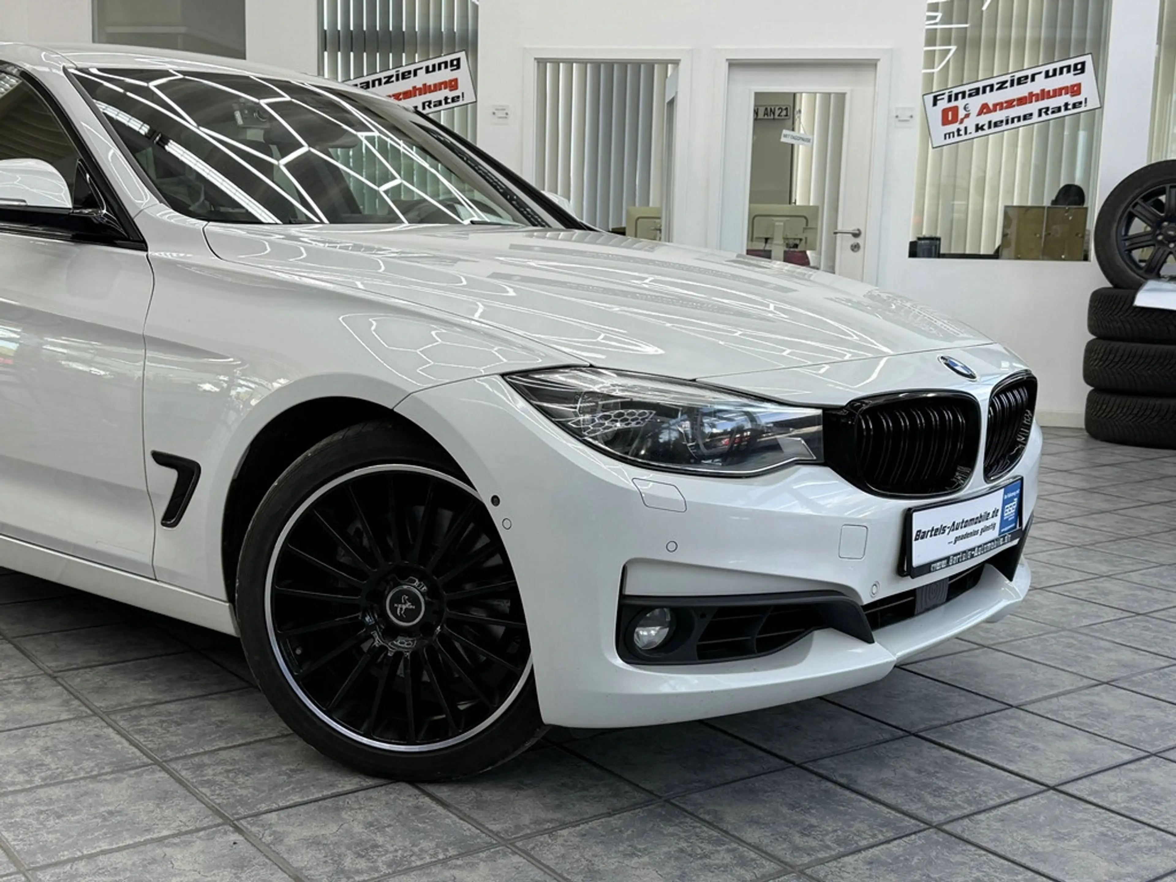 BMW 335 dA xDrive Advantage, Standheiz. — photo 2