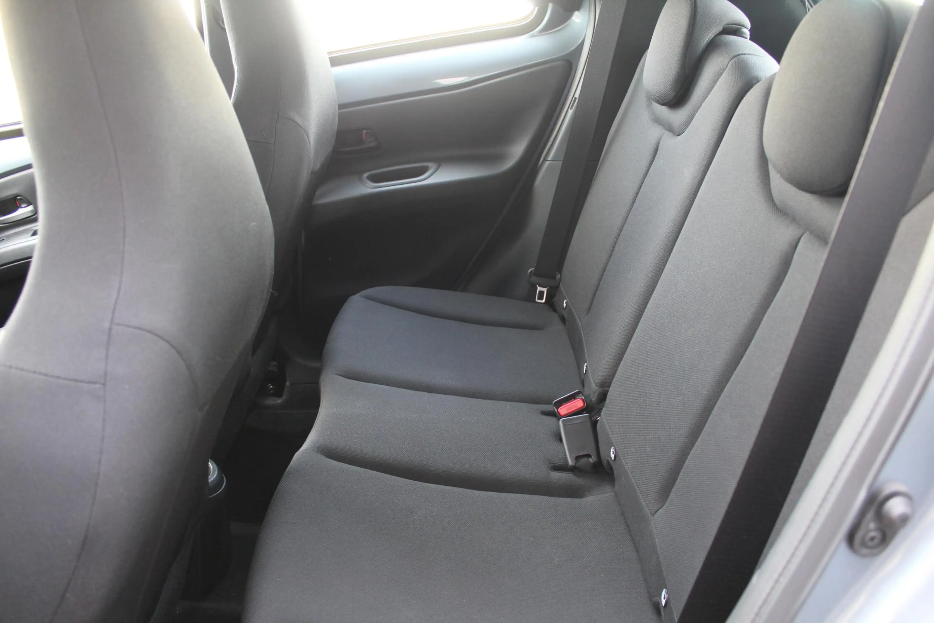 Toyota Aygo X 1.0 VVT-i MT Play — photo 8