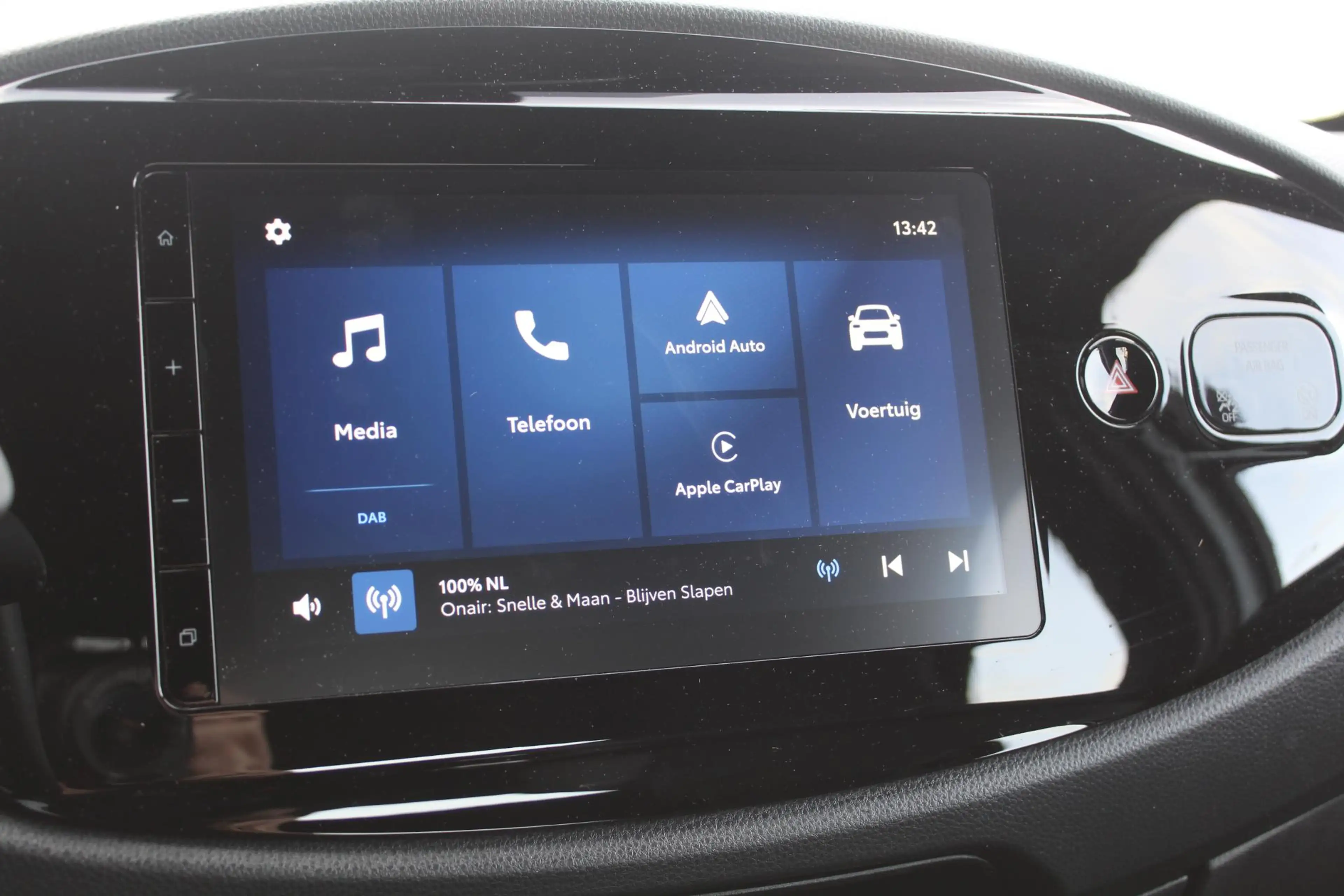 Toyota Aygo X 1.0 VVT-i MT Play — photo 3