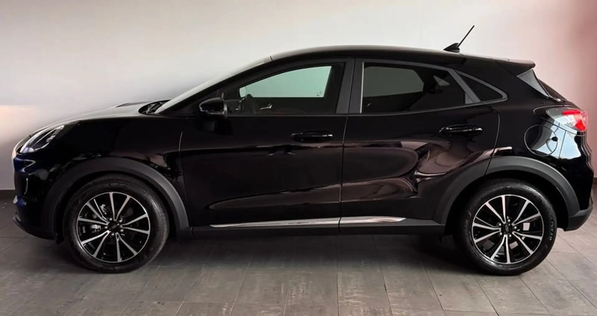 Ford Puma 1.0 EcoBoost Hybrid 125 CV S&S Titanium Nero - 2