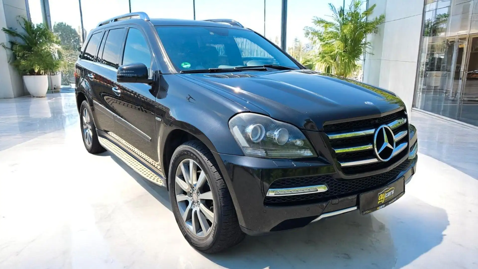 Mercedes-Benz GL 500 /550 4Matic Grand Edition , Offroad Noir - 2
