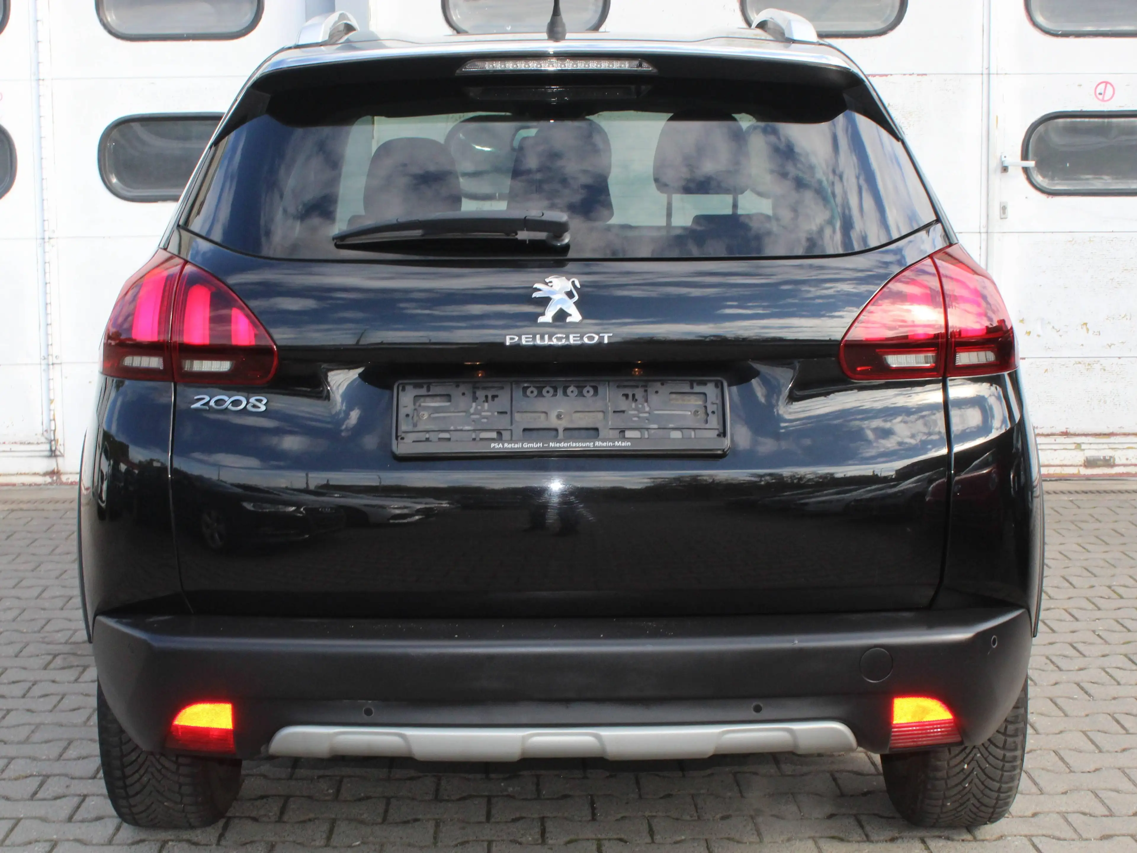 Peugeot 2008 Access — photo 7