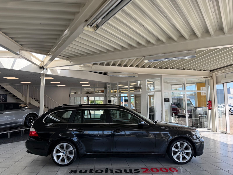 BMW 523 i Edition Exclusive Touring AUT.NAVI/PANO/PDC — photo 2