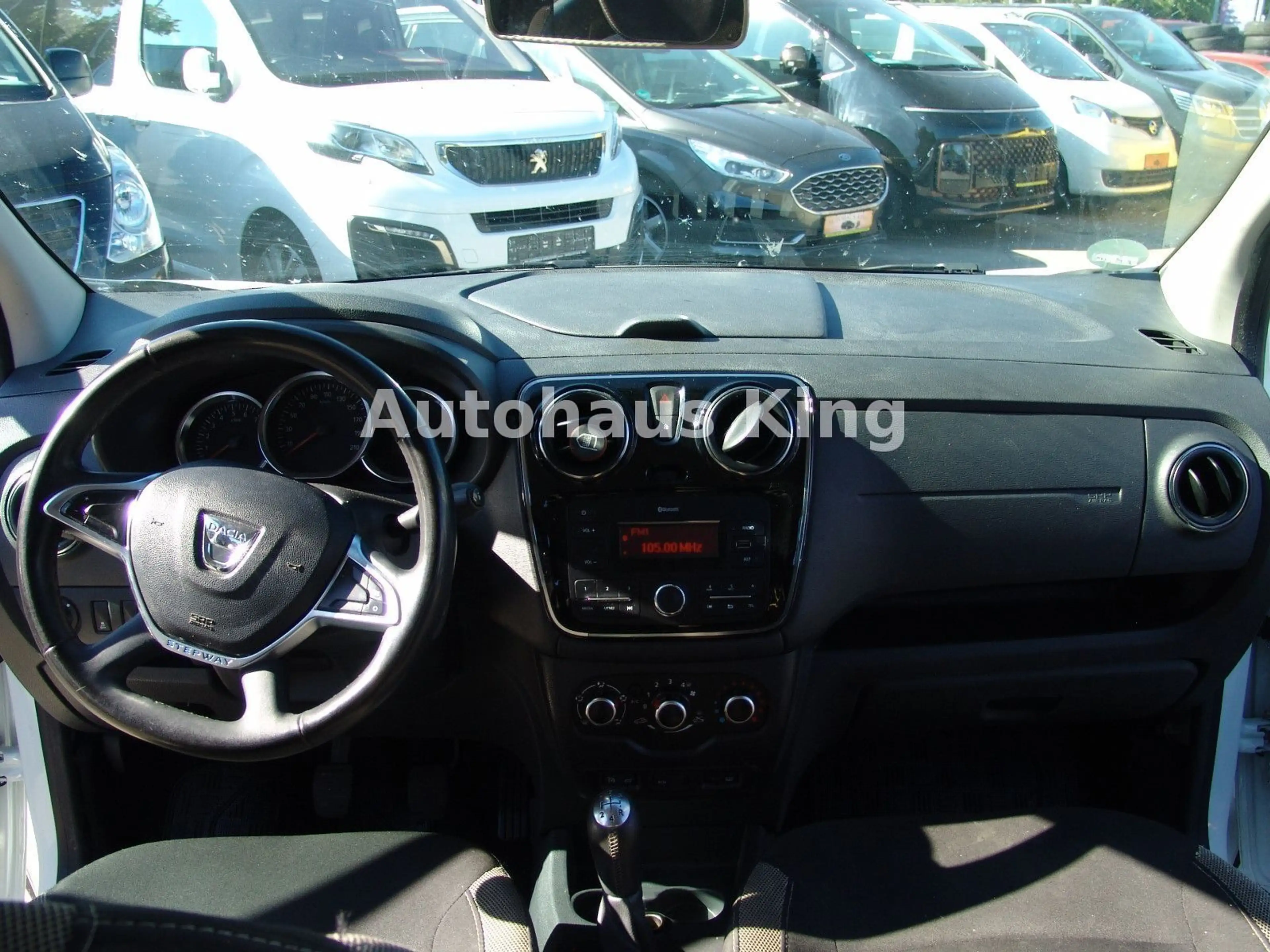 Dacia Lodgy Stepway Celebration - SUV Packet/Klima — photo 7