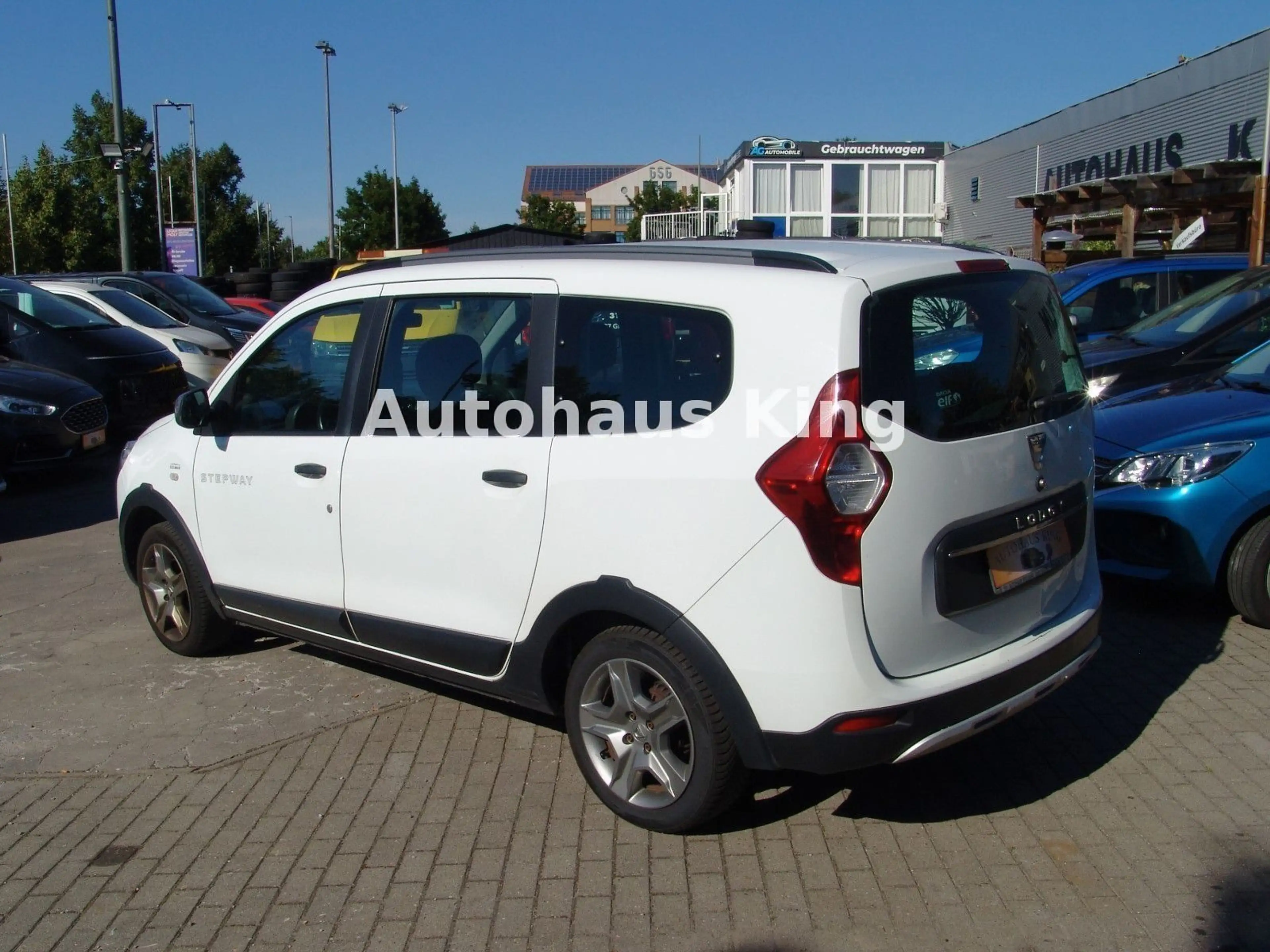 Dacia Lodgy Stepway Celebration - SUV Packet/Klima — photo 14