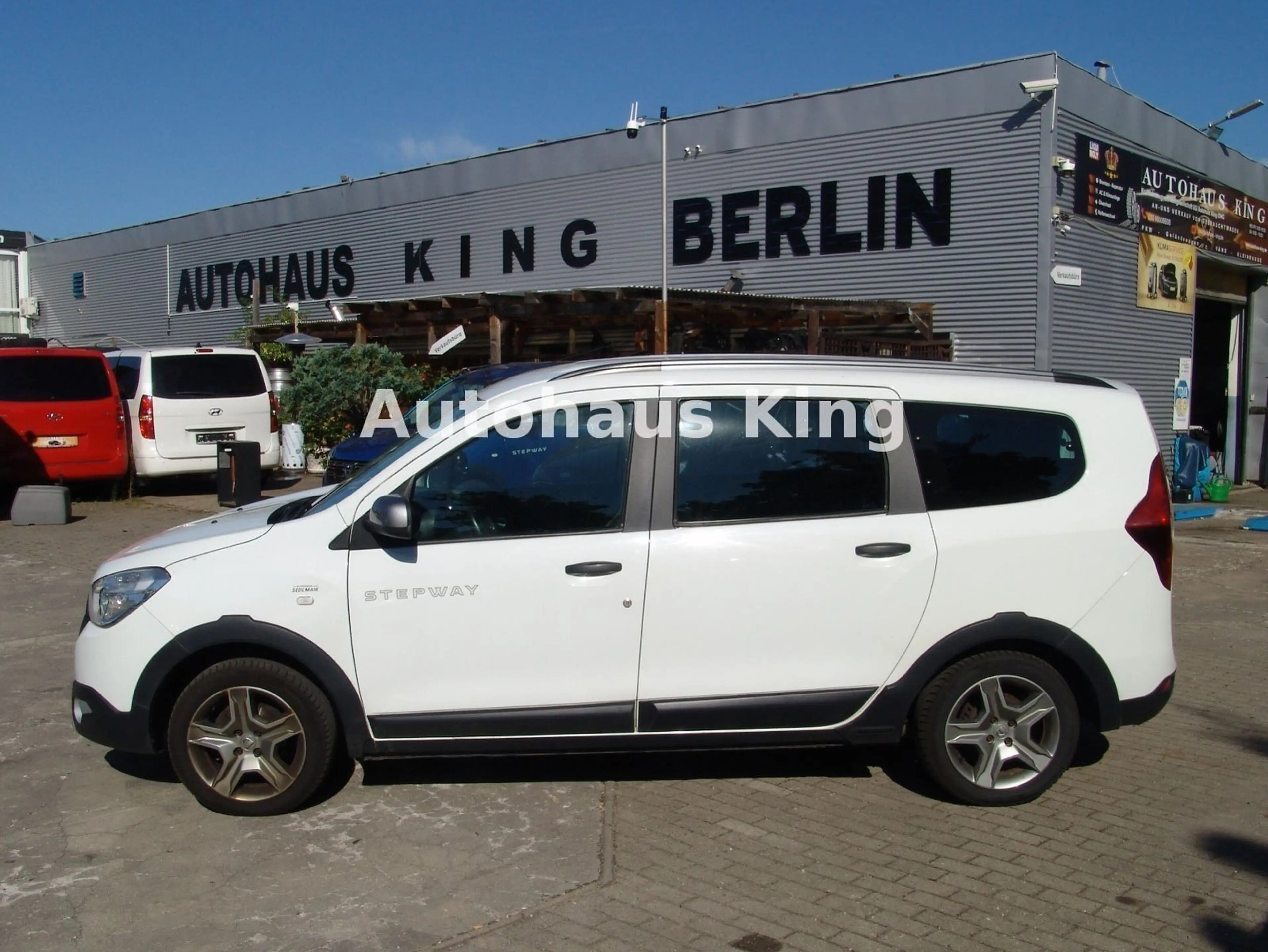 Dacia Lodgy Stepway Celebration - SUV Packet/Klima — photo 6