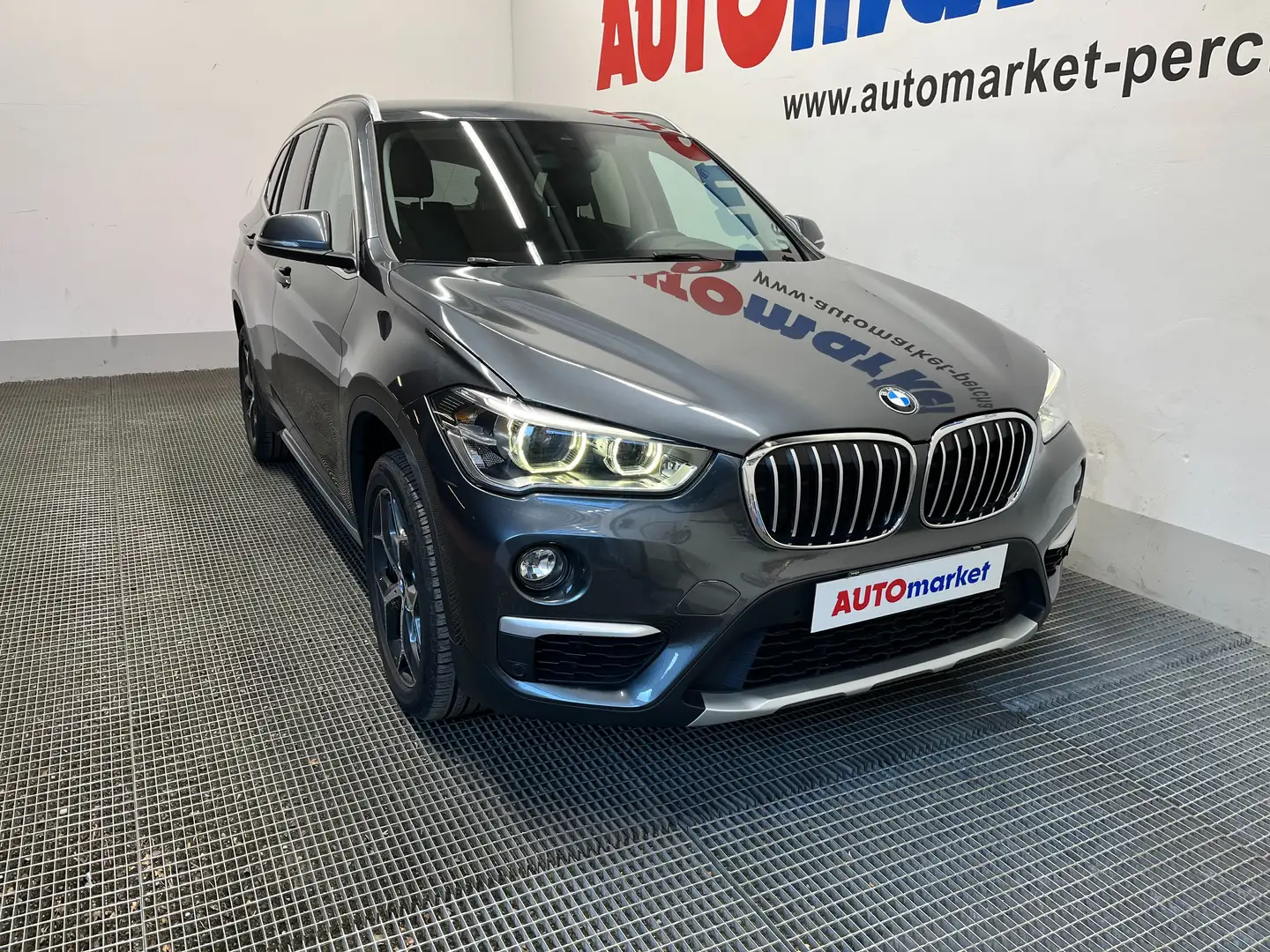 BMW X1 X1 sdrive18d xLine auto Grey - 2