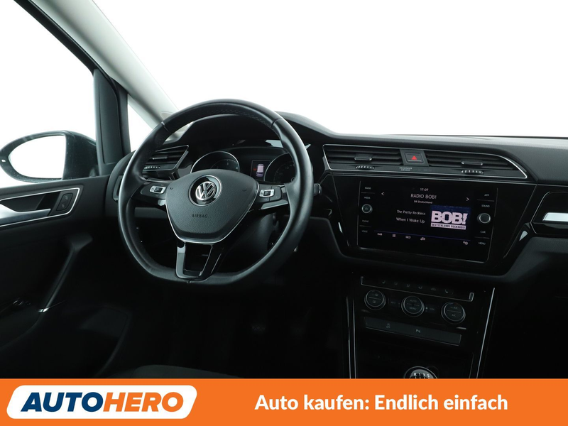 Volkswagen Touran 2.0 TDI Highline BMT*LED*LIM*PDC*SHZ* — photo 13