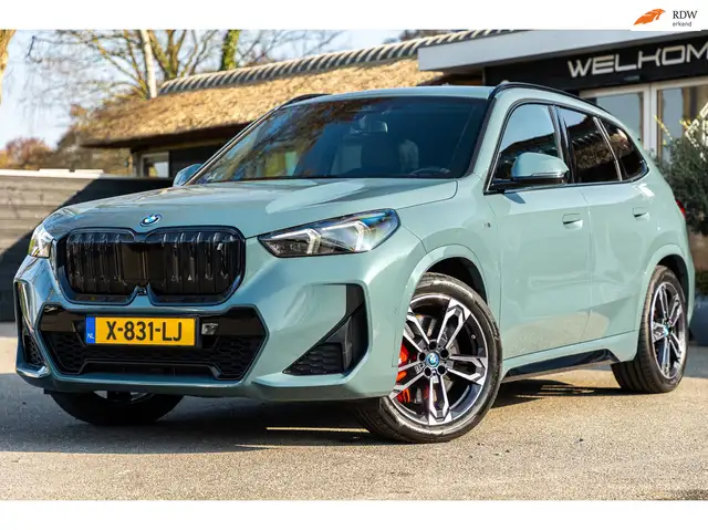 BMW iX1 XDrive30 Launch Edition 67 kWh SOH 97.5 I M-Sport