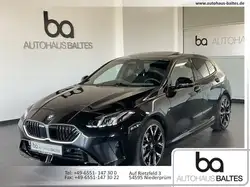 Bmw 120 i M Sport 19"/Pano/Park/ACC/AAC/Heck Navi/Pano. Dach/Autom./Klima/LED/Sportpaket/Sitzhzg./MF Lenkrad/Tempomat/L R Sensor