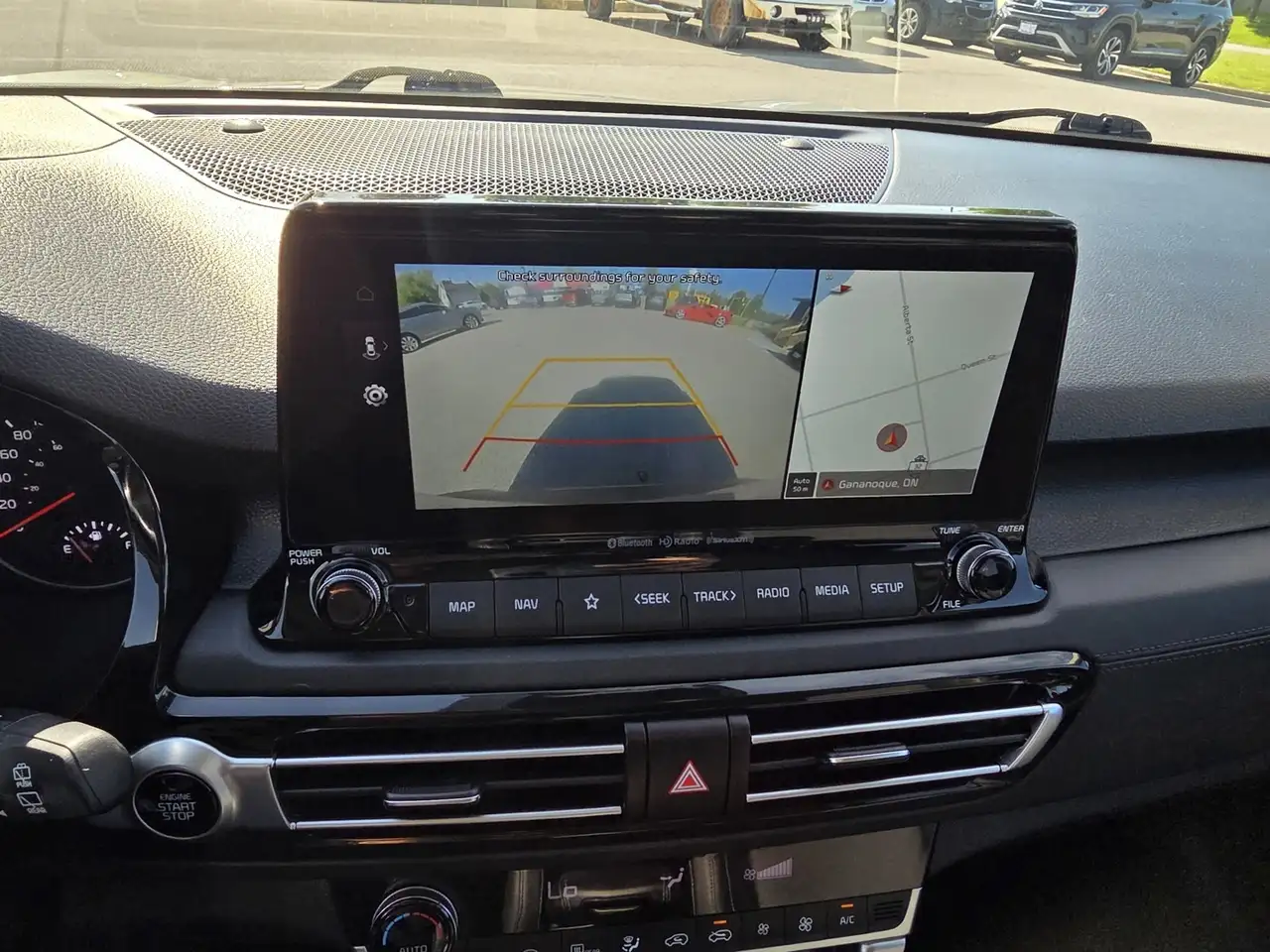 Kia Seltos снимка Kia Seltos