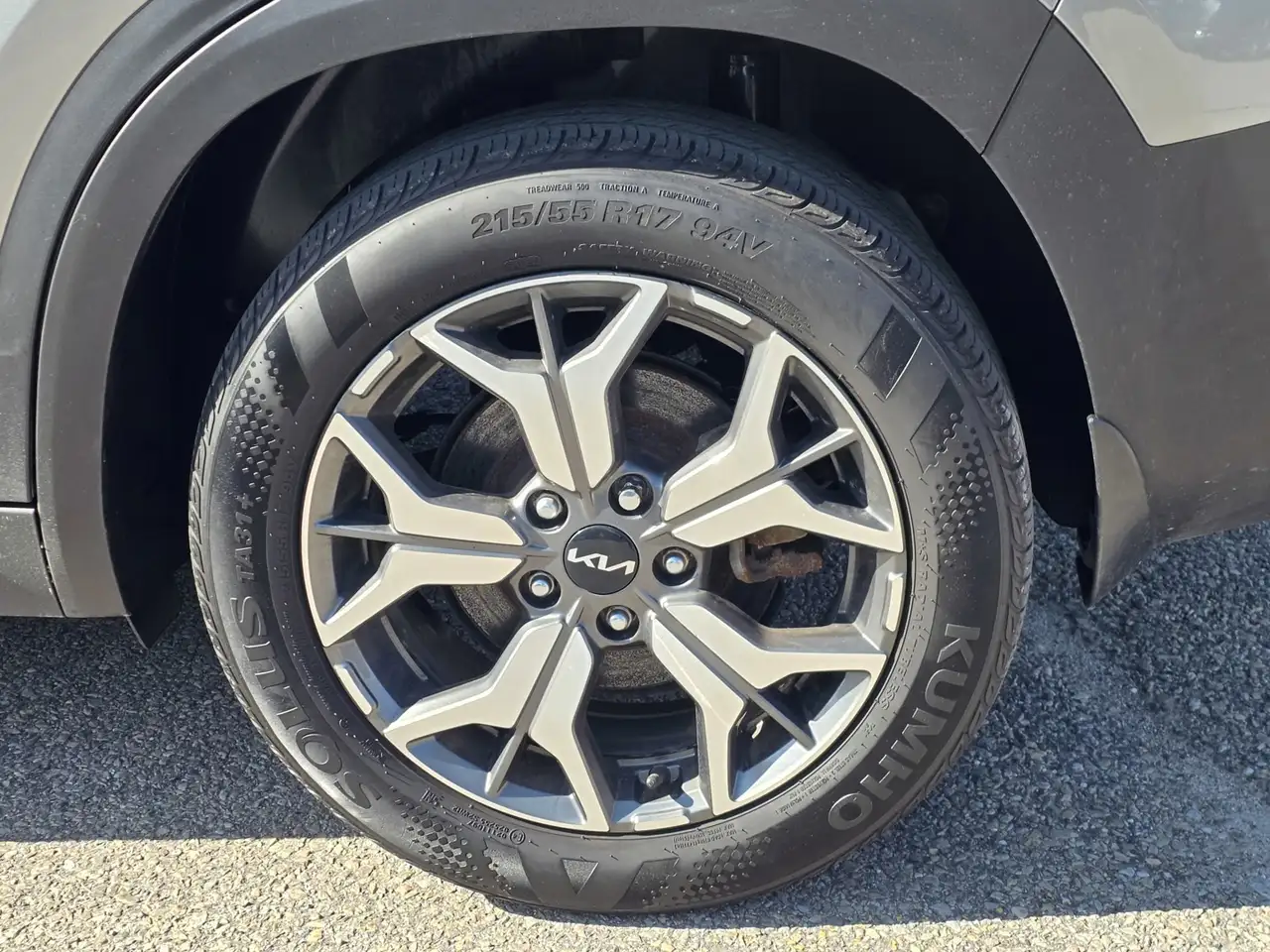 Kia Seltos снимка Kia Seltos
