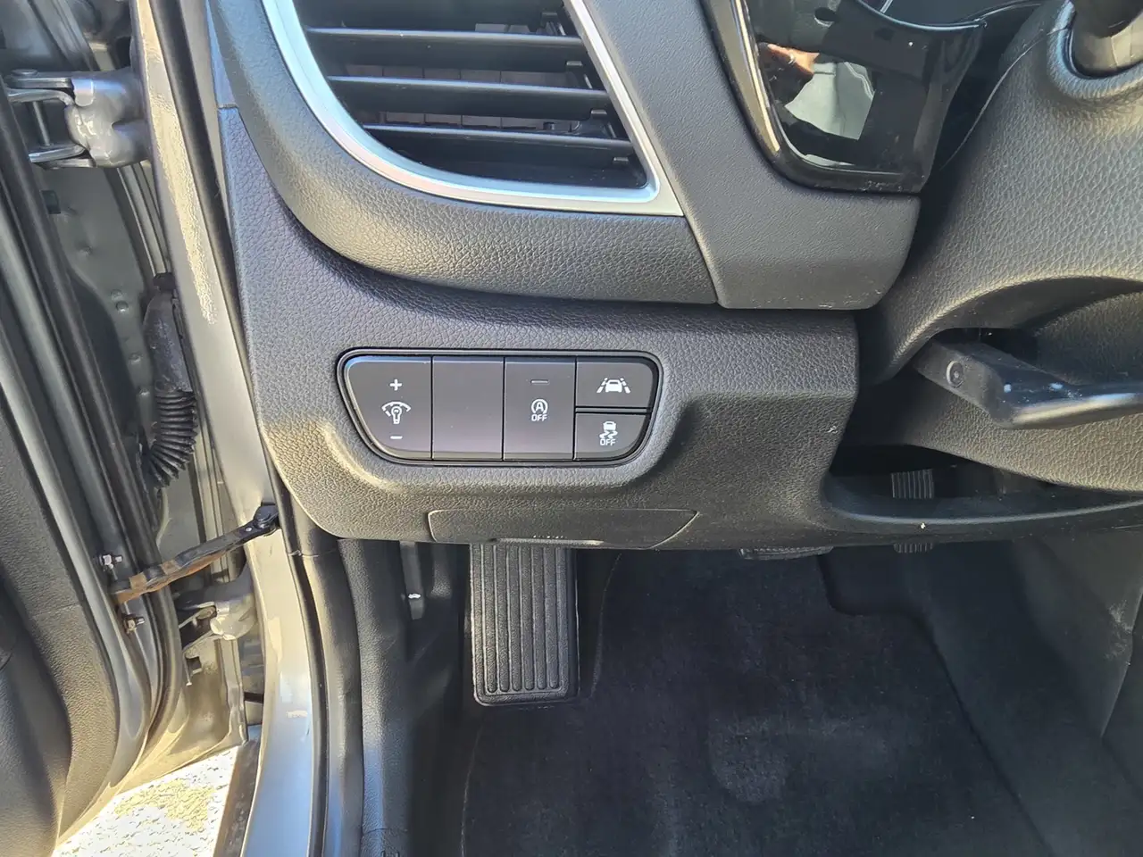 Kia Seltos снимка Kia Seltos