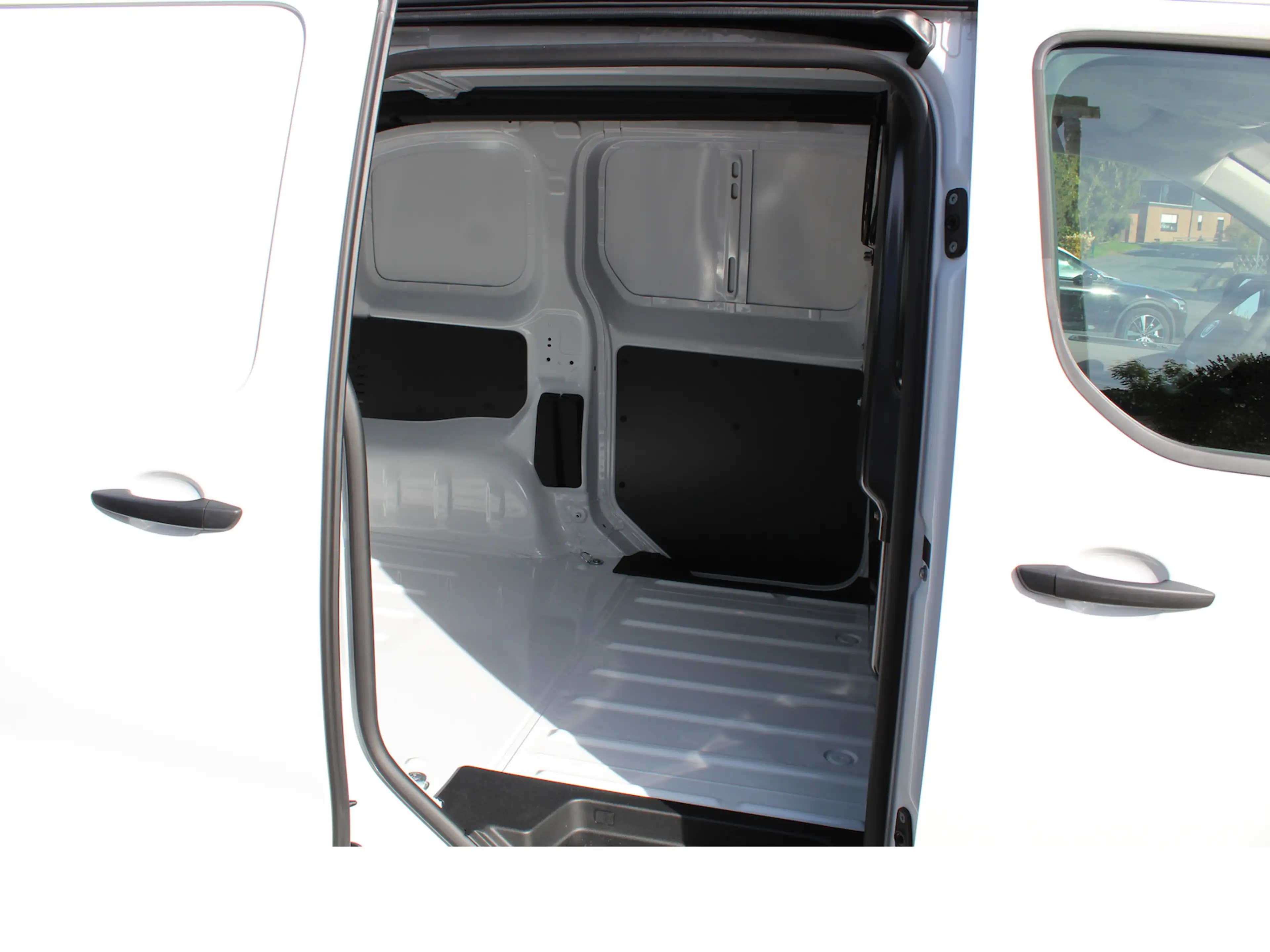 Fiat Scudo E-Scudo SX Kasten- L1 50 kWh- Navi — photo 3