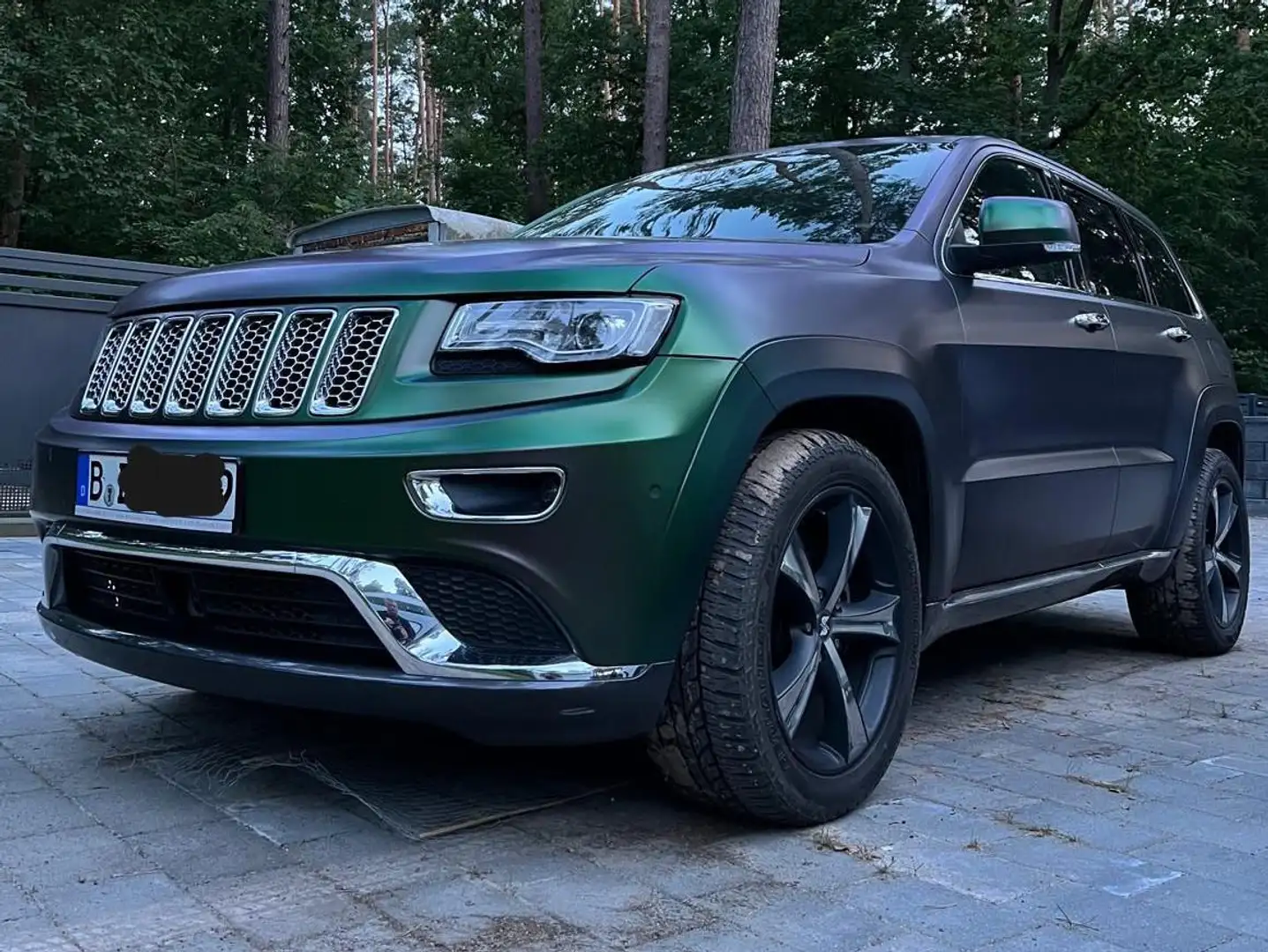 Jeep Grand Cherokee Summit - 1