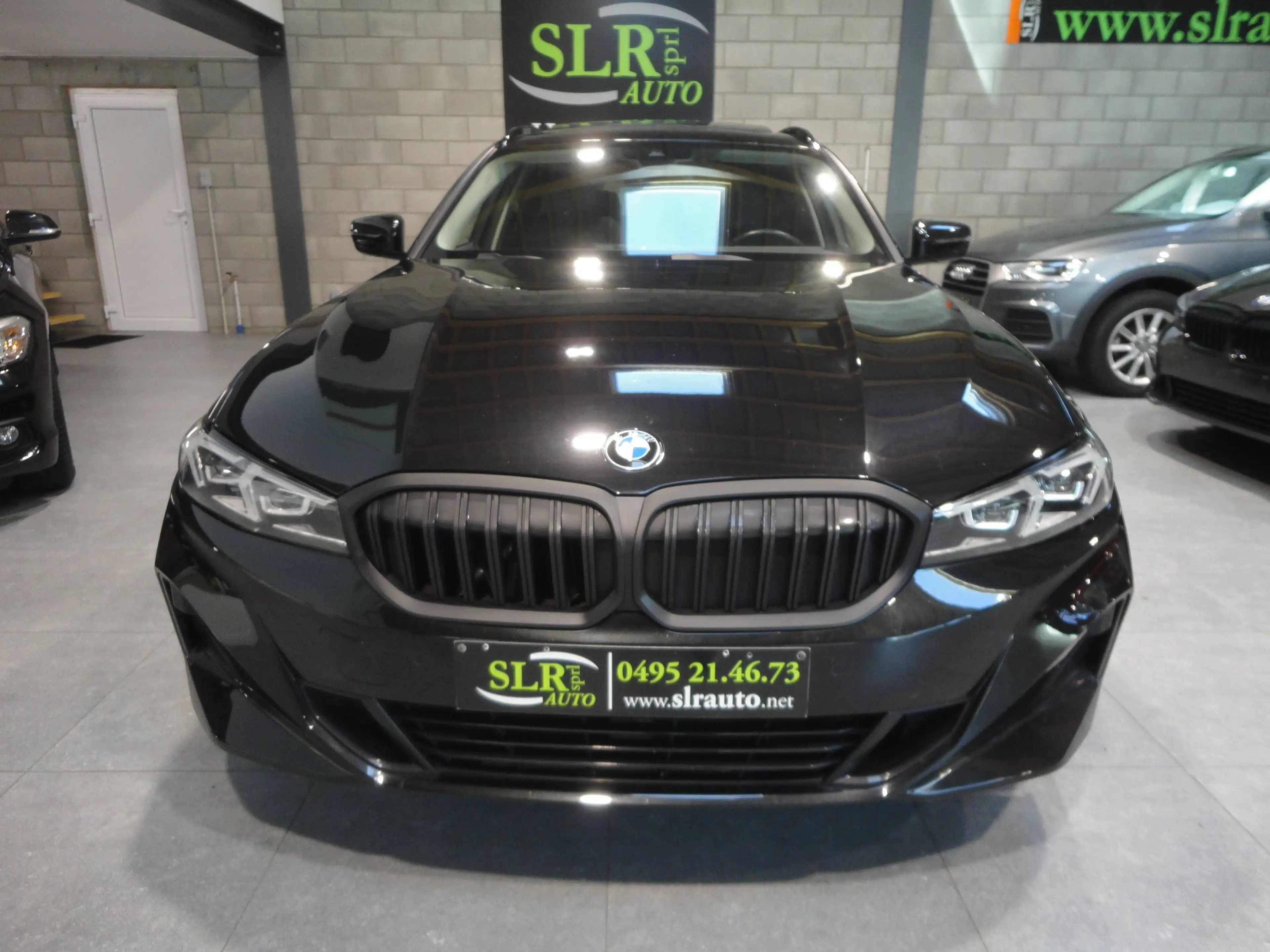 BMW 318 Touring 318iA — photo 2