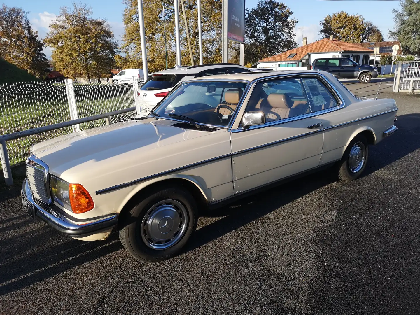 Mercedes-Benz CE 230 w123 - 1