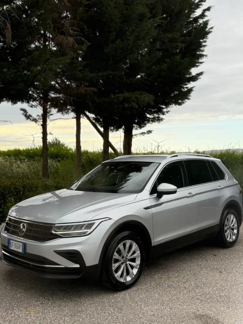 Volkswagen Tiguan Tiguan 2.0 tdi Life 150cv dsg Argento - 2