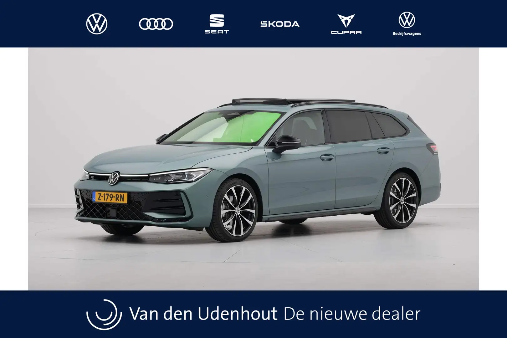 Volkswagen Passat Variant 1.5 eTSI R-Line Business Panorama Camera DAB Stoel Groen - 1