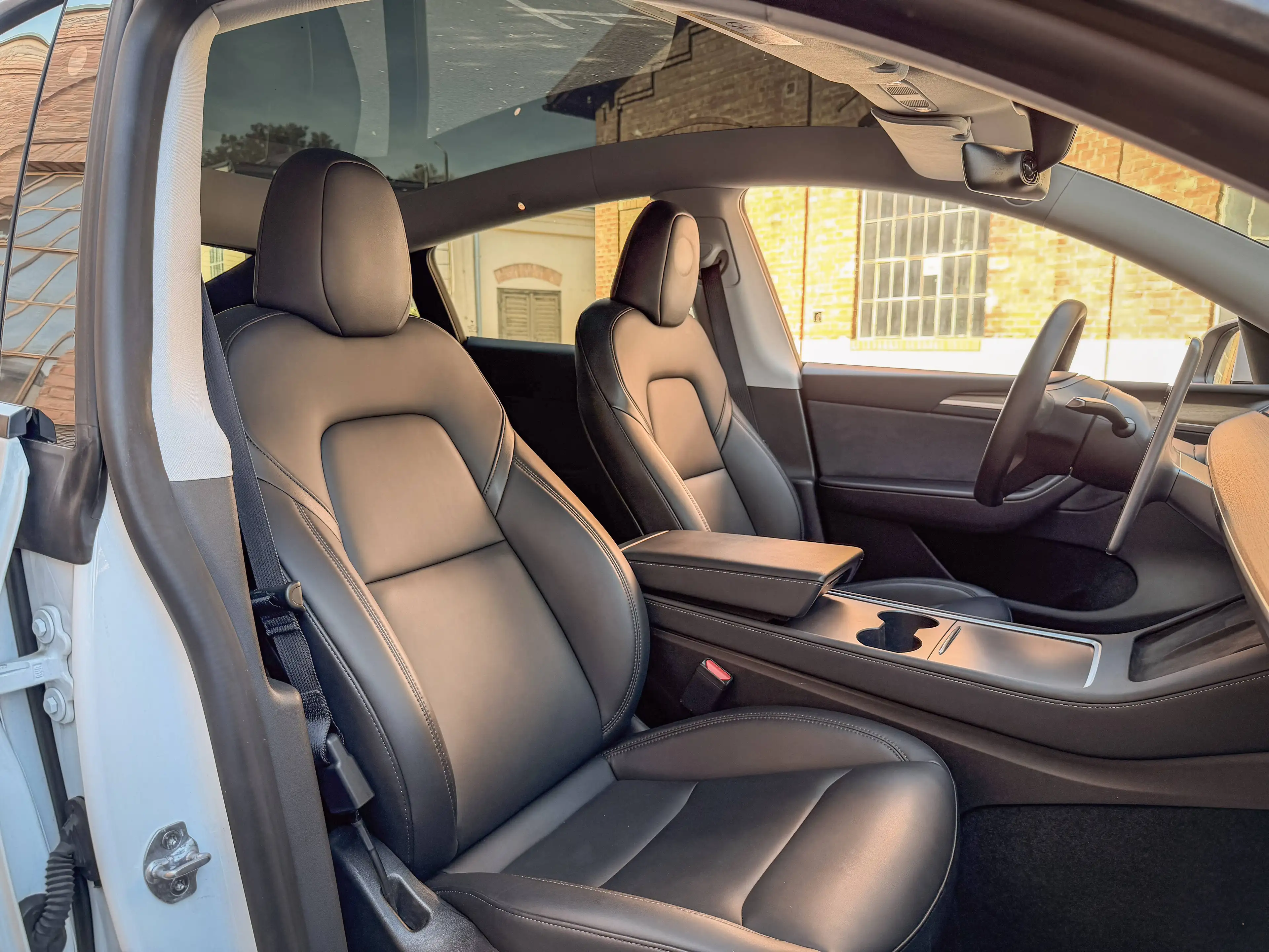Tesla Model Y Performance Dual Motor AWD — photo 10