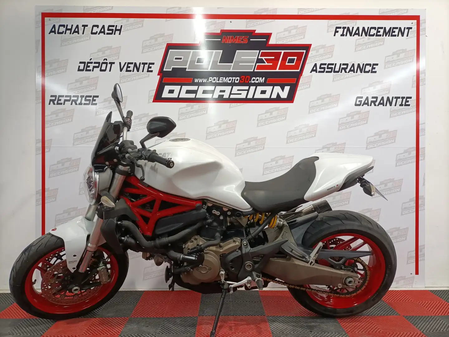 Ducati Monster 821 Weiß - 2