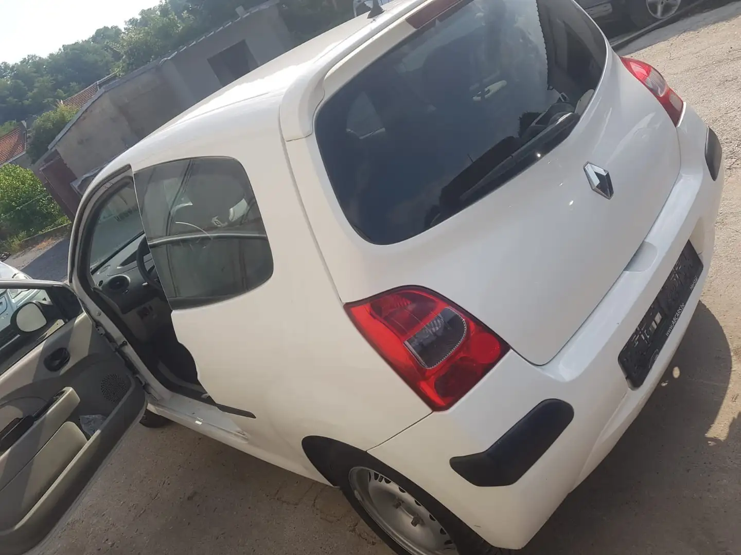 Renault Twingo 1.5 dCi Initiale - 1