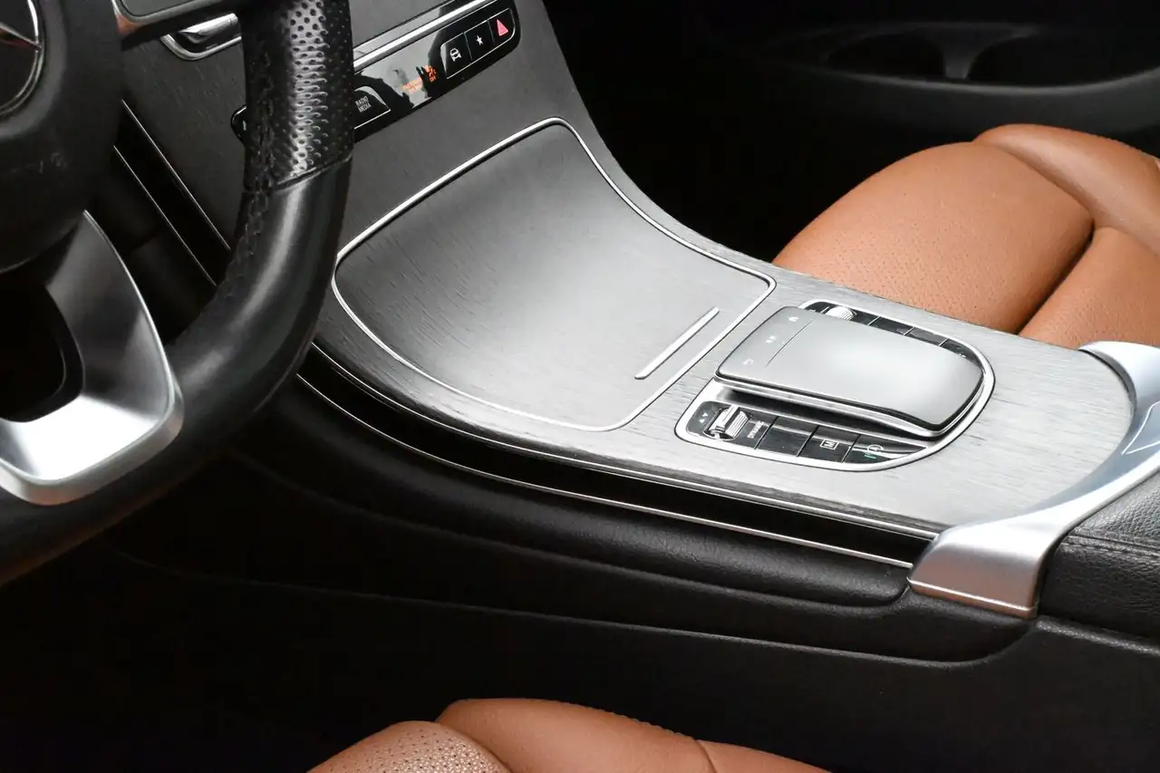 Mercedes-Benz GLC fotografie Mercedes-Benz GLC