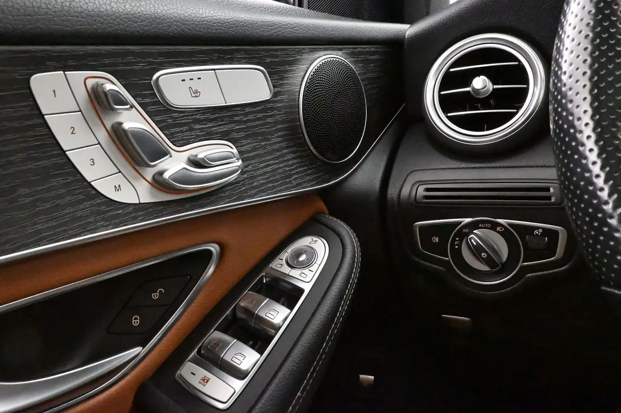 Mercedes-Benz GLC fotografie Mercedes-Benz GLC
