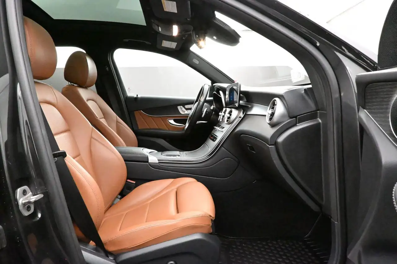 Mercedes-Benz GLC fotografie Mercedes-Benz GLC
