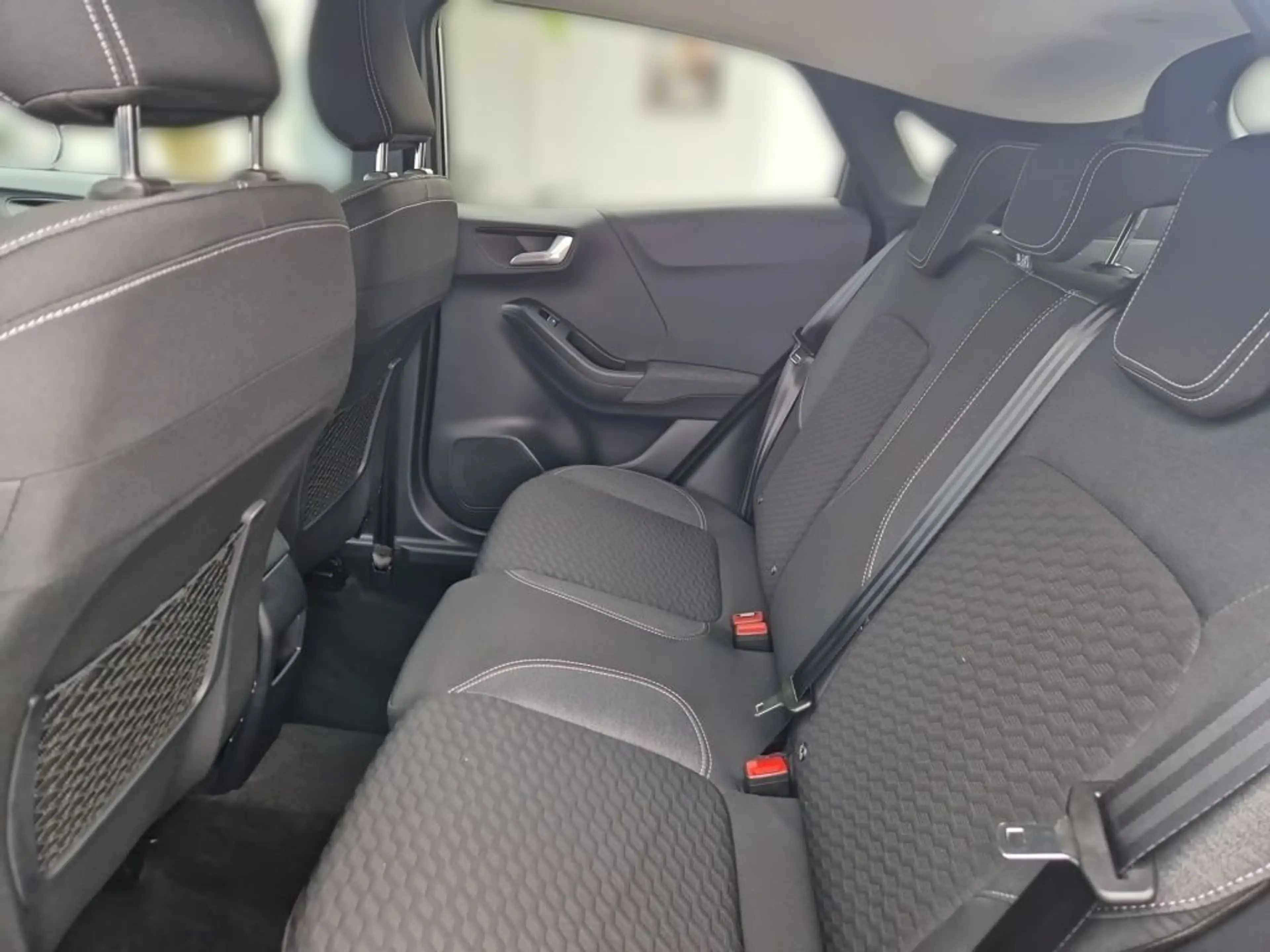 Ford Puma 1.0 EcoBoost Hybrid Aut. TITANIUM — photo 19