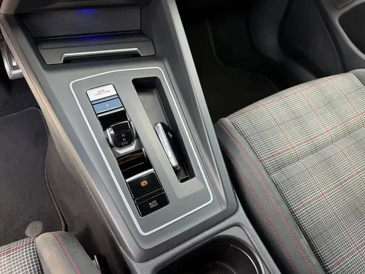 Volkswagen Golf GTI 245cv dsg Led*Carplay*Navi Fari Led Led interno 38 Cerchi 18" — foto 9